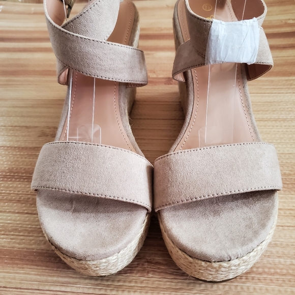 NWOB Coutgo Espadrille Wedge Platform Sandals - Picture 5 of 11